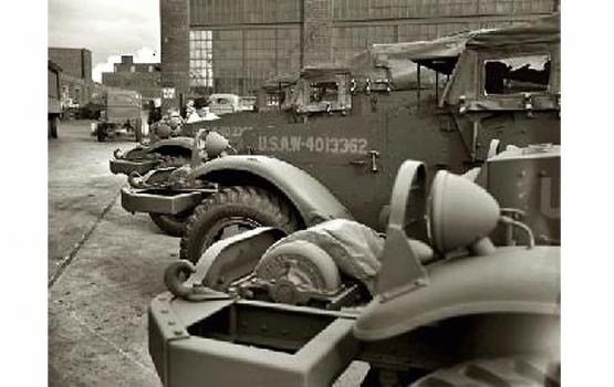 The American Half-Track <br />(Yank Magazine, 1943)