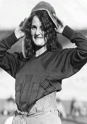 1940s Girls Football
