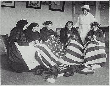 Patriotic women in Propaganda Film