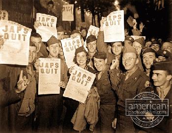 VJ-Day in London <br />(Yank Magazine, 1945)